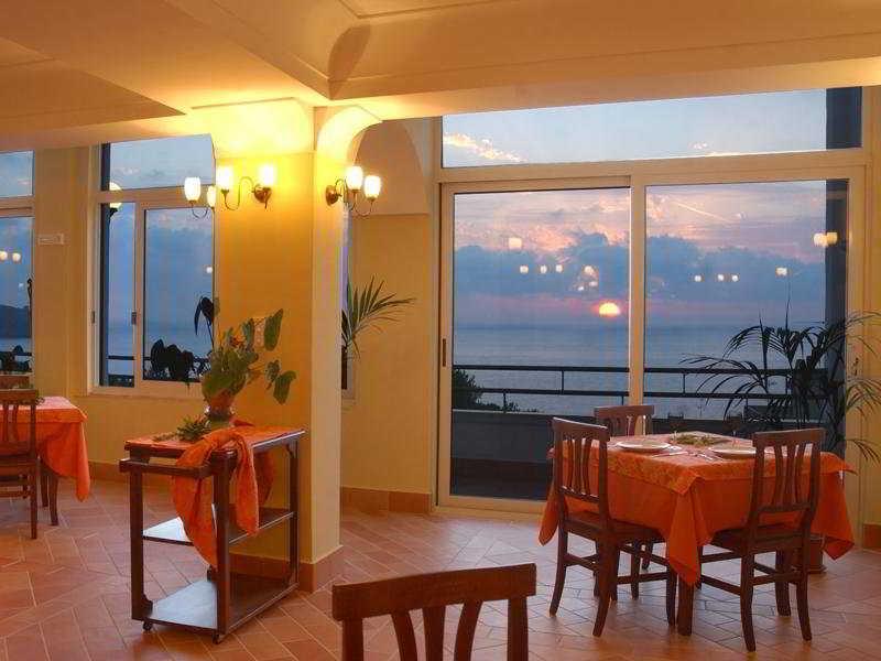 Hotel Baia Palinuro Zewnętrze zdjęcie